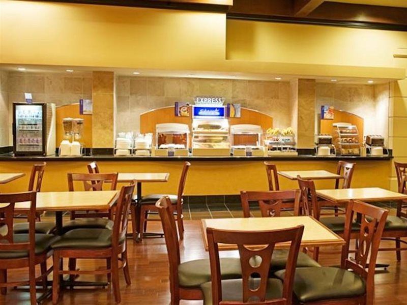 Holiday Inn Express Hotel & Suites Irving Dfw Airport North By Ihg Exterior foto